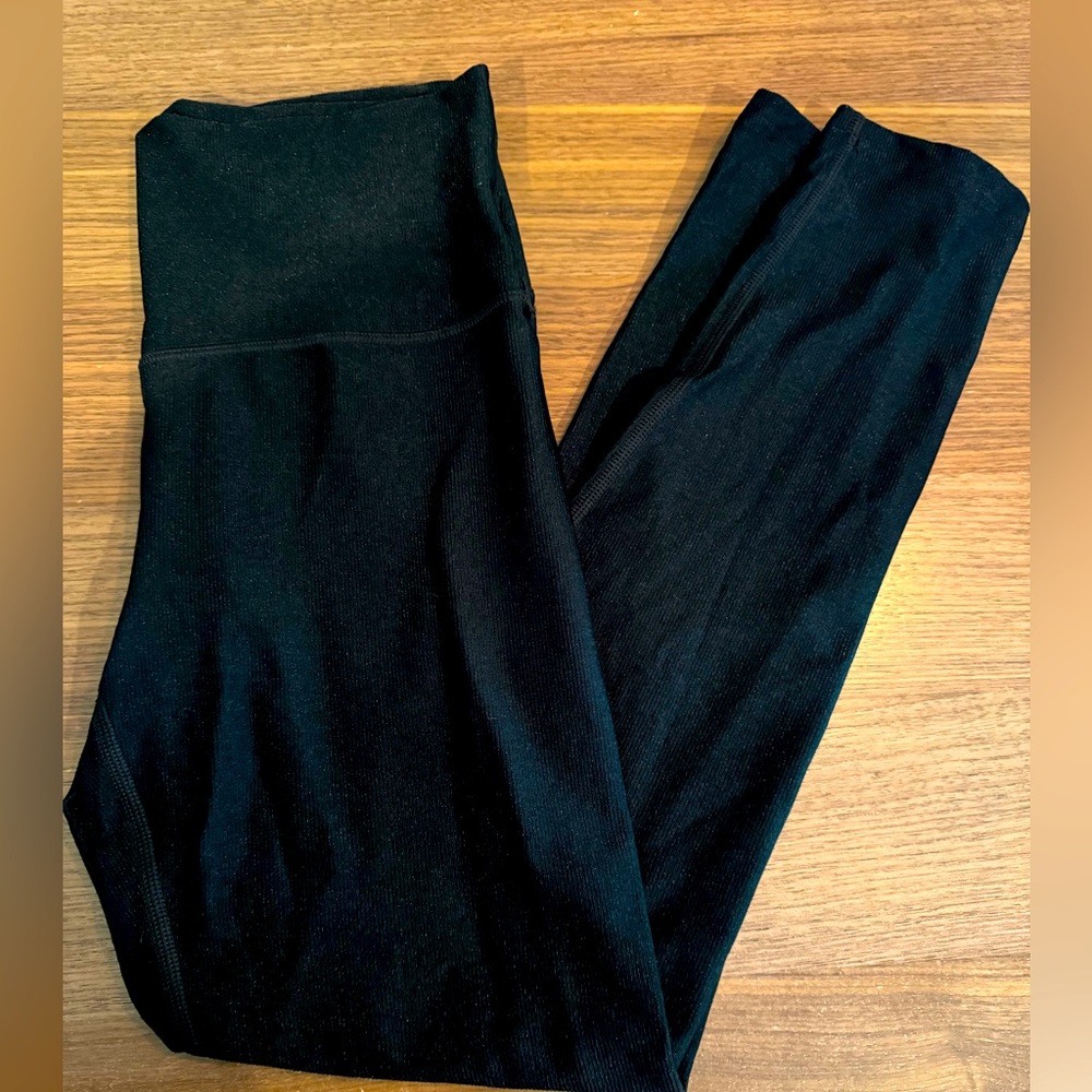 Offline shiny black leggings